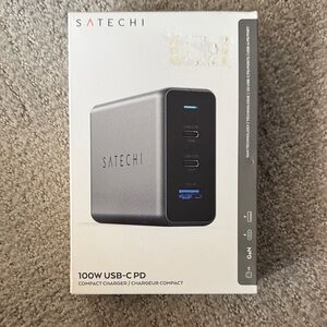 Satechi 100W USB-C PD Charger - Gray